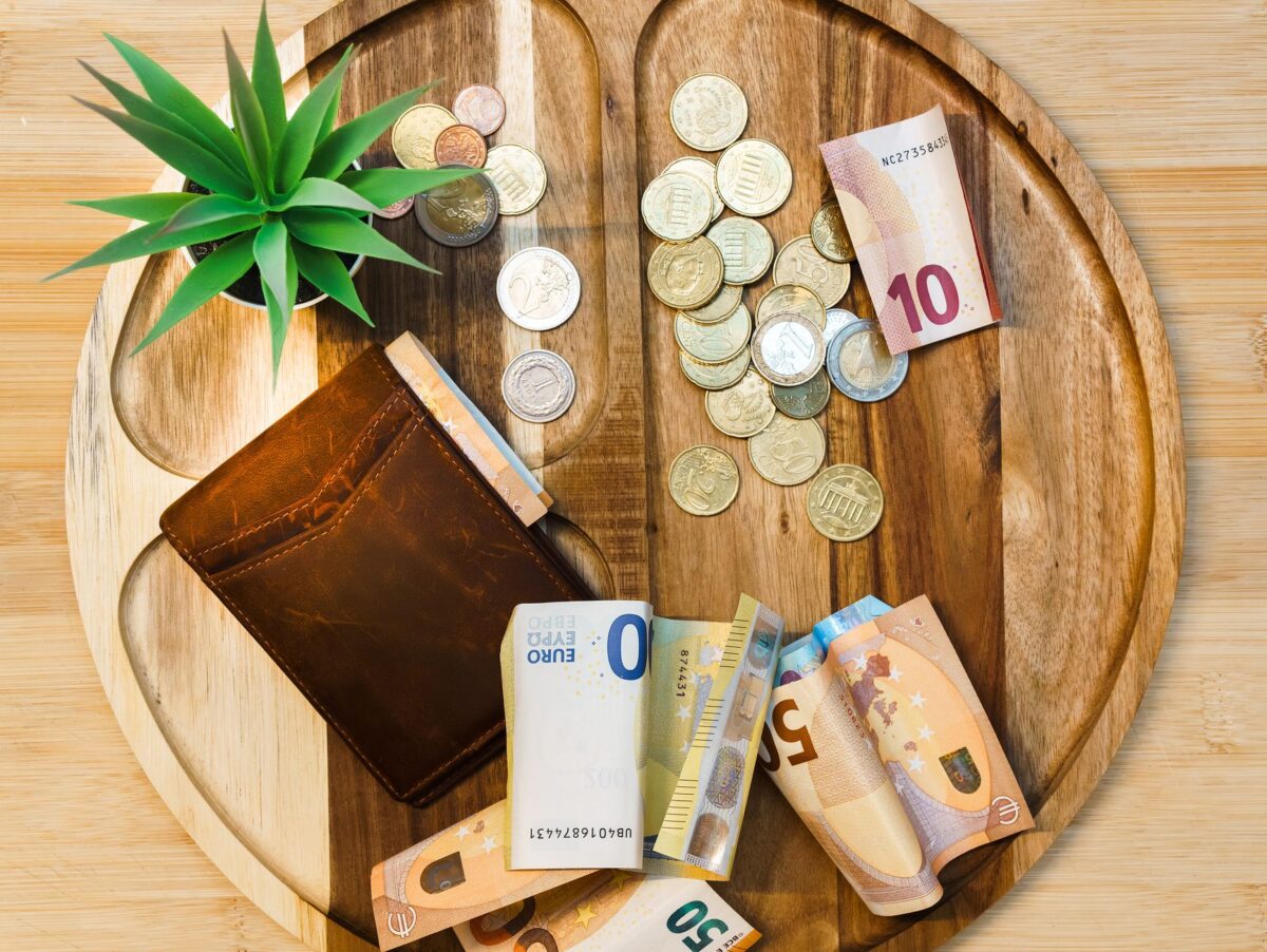 Pauvreté en France : l'Insee montre des situations de plus en plus durables